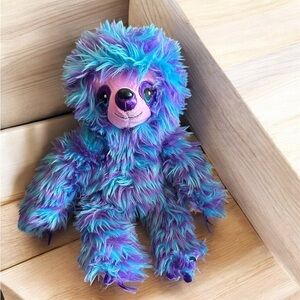Build-A-Bear Workshop Shaggy Sloth in Turquoise